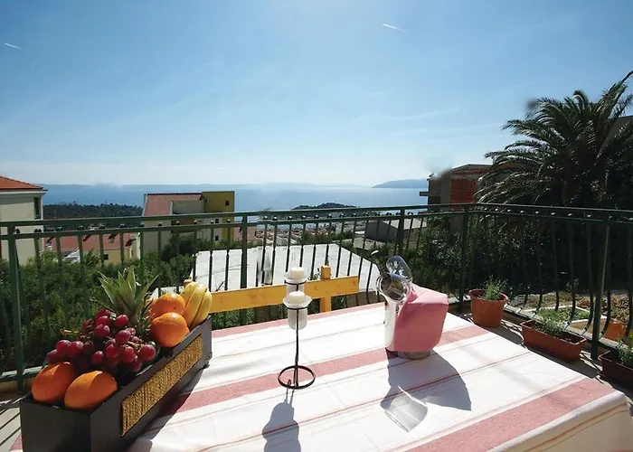 Pavlinovic Daire Makarska