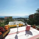 Pavlinovic Daire Makarska