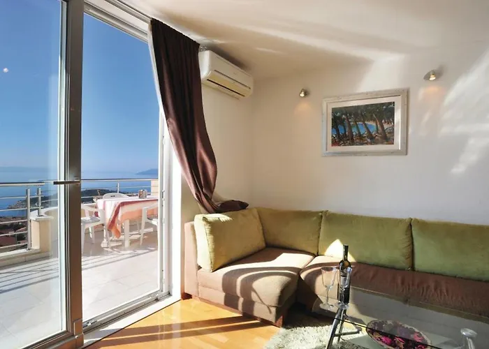 Pavlinovic Appartamento *