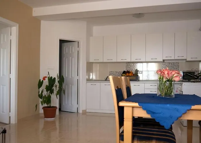 Pavlinovic Appartamento Makarska