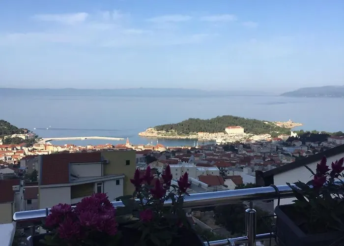 Pavlinovic Apartment *